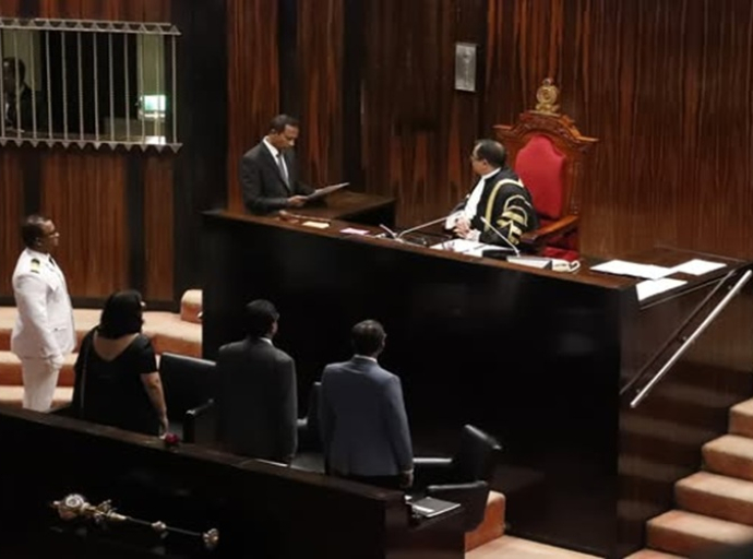 நிசான்த ஜயவீர அவர்கள் பாராளுமன்ற உறுப்பினராக சத்தியப்பிராணம்